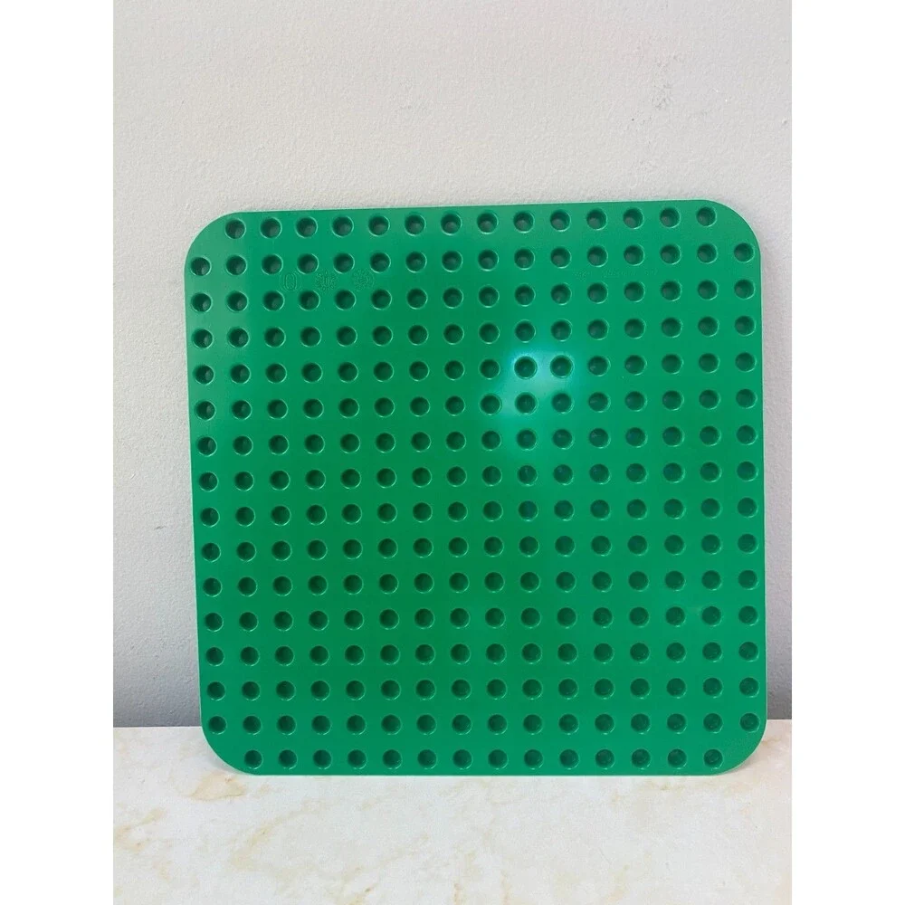 Lego Duplo Medium Base Plate Green 15 x 15 Studs Building Board